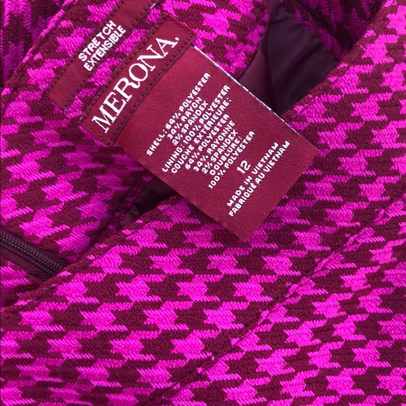 Pink Houndstooth Pencil Skirt - Picture 5 of 5